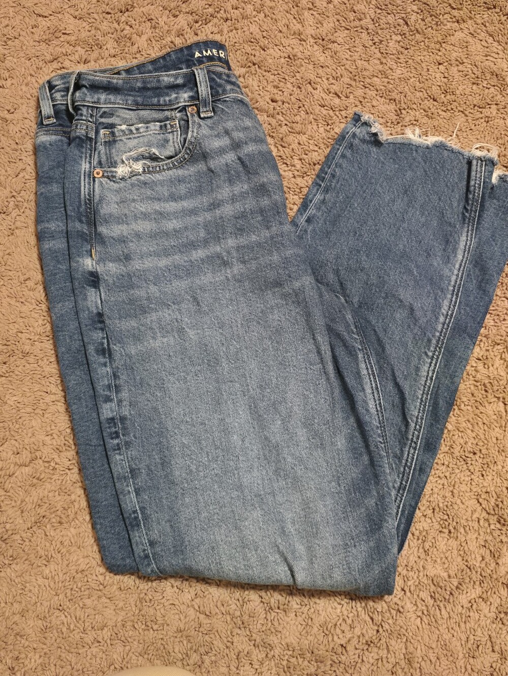 American Eagle Strigid Mom Jeans - Size 12 Long Medium Wash Distressed